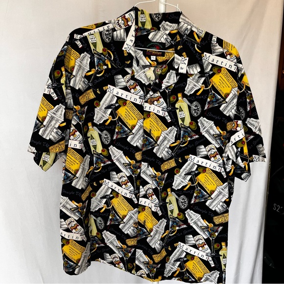Vintage Paradise on a Hanger Men’s Large Martini, Shaker, Gin Bottle Print Shirt - Picture 1 of 3